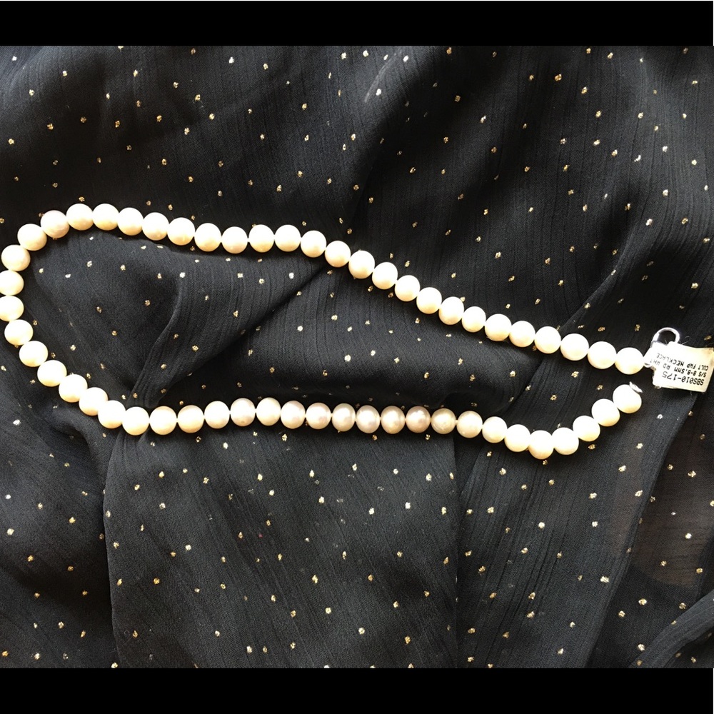 Freshwater 8-8.5 mm 18” Pearls sterling silver.